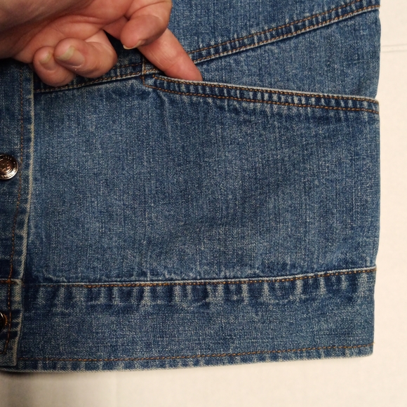 St. John's Bay Denim Vest with pockets - Picture 6 of 7